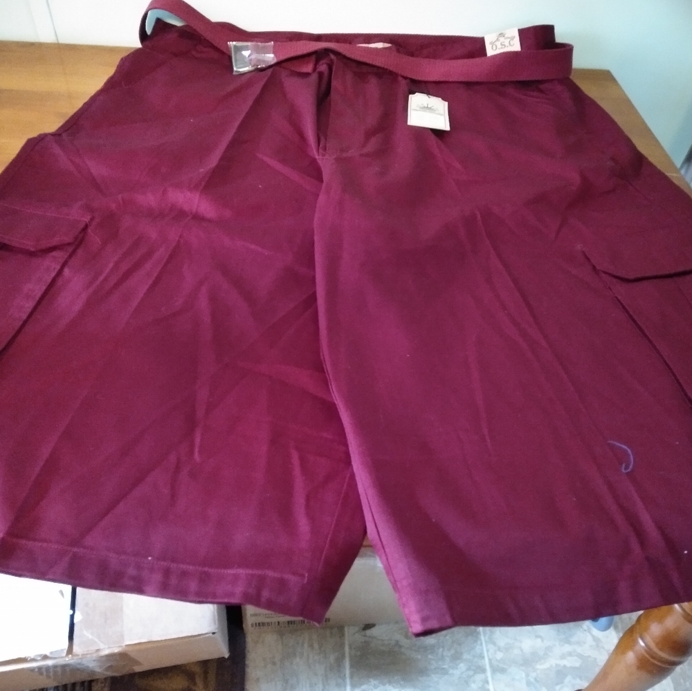 Men's short pants burgundy